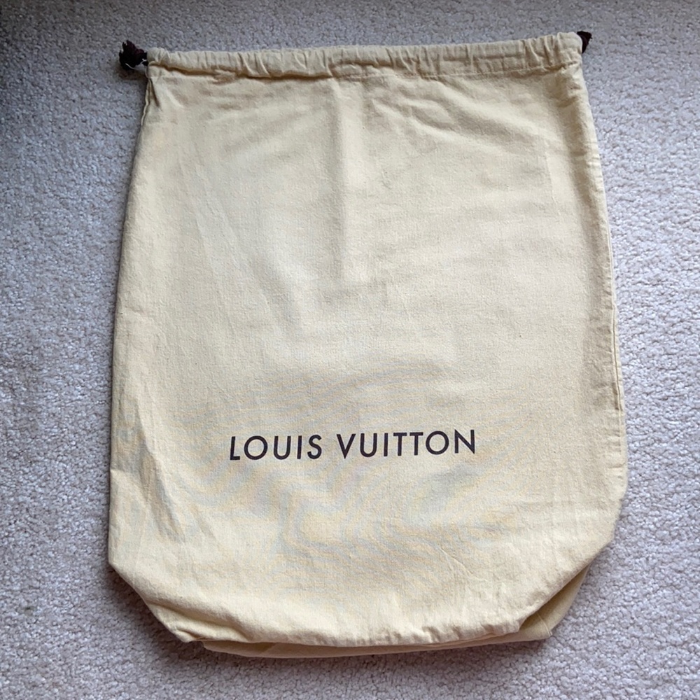 Authentic, excellent condition Louis Vuitton dust bag with drawstring closure